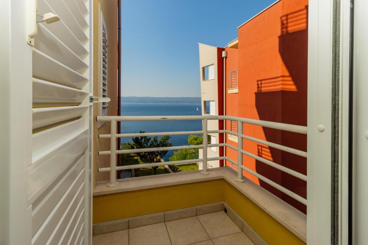 Luxury Apartments Villa Ruzmarina With New Heated Infinity Pool And Lounge Area Marusici  Extérieur photo