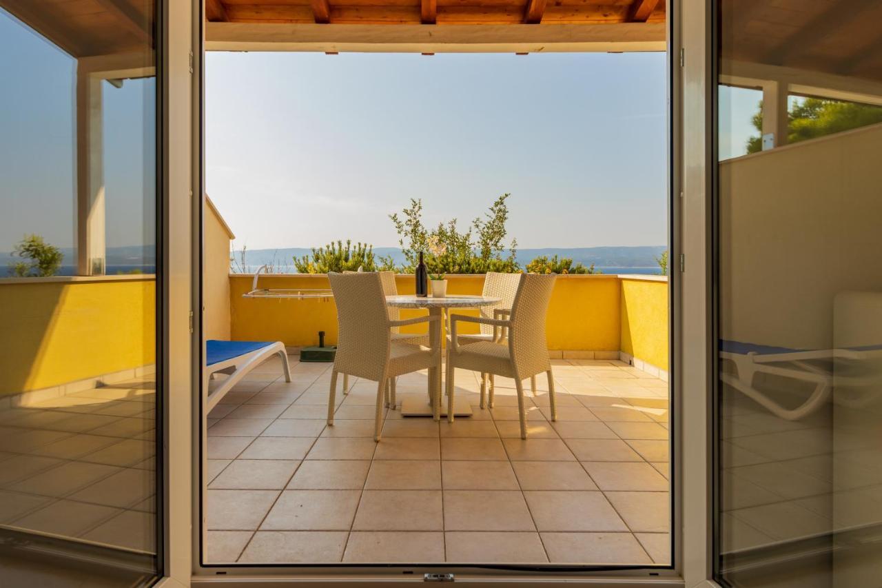 Luxury Apartments Villa Ruzmarina With New Heated Infinity Pool And Lounge Area Marusici  Extérieur photo