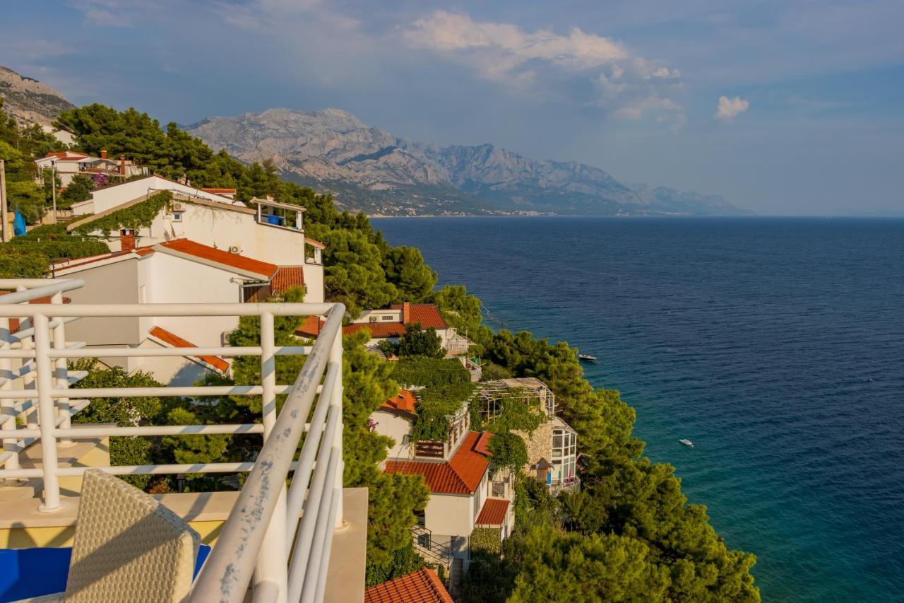 Luxury Apartments Villa Ruzmarina With New Heated Infinity Pool And Lounge Area Marusici  Extérieur photo