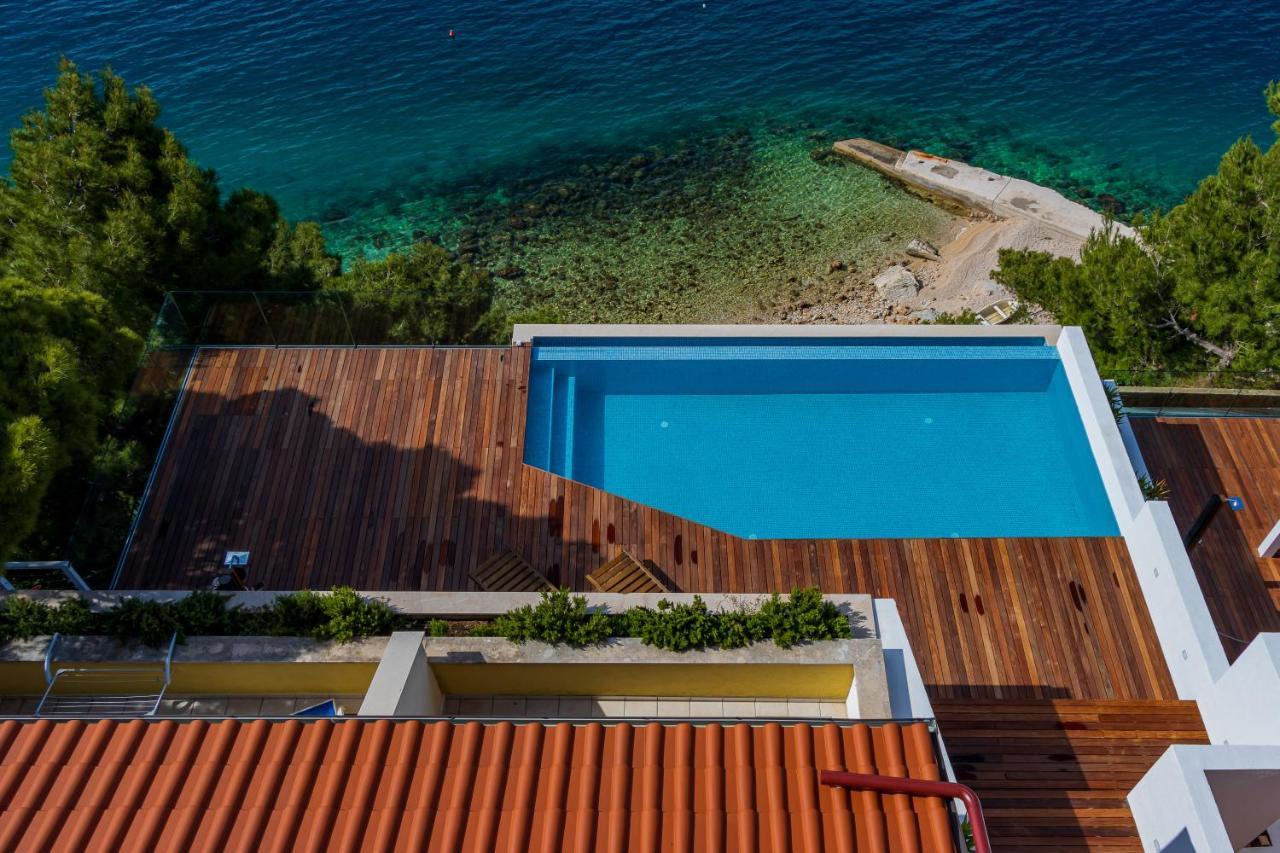 Luxury Apartments Villa Ruzmarina With New Heated Infinity Pool And Lounge Area Marusici  Extérieur photo