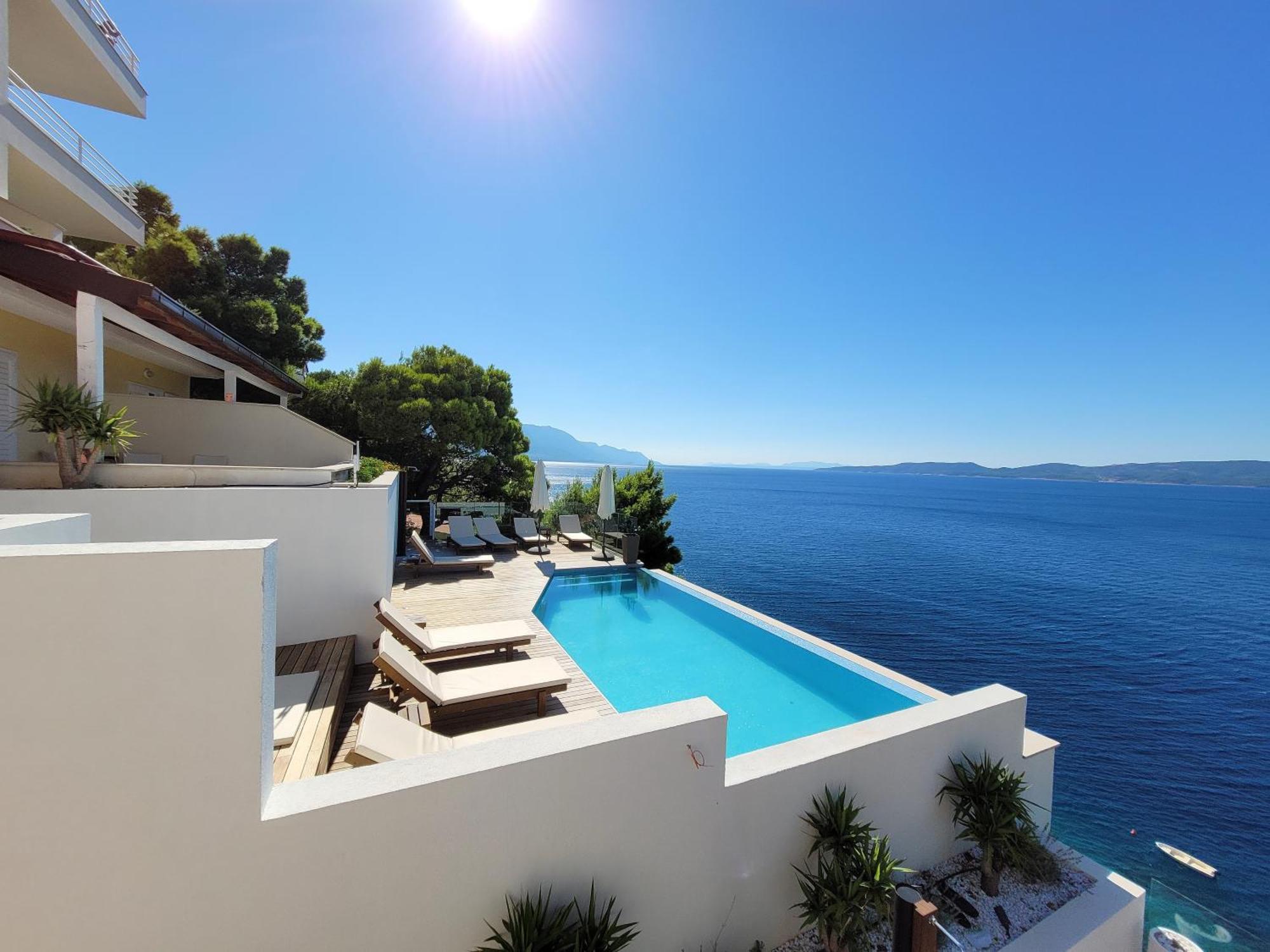 Luxury Apartments Villa Ruzmarina With New Heated Infinity Pool And Lounge Area Marusici  Extérieur photo